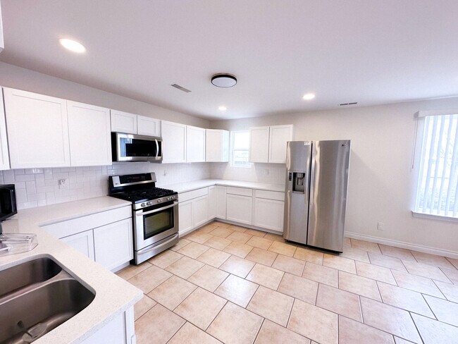 Building Photo - 134 Eckfield Dr