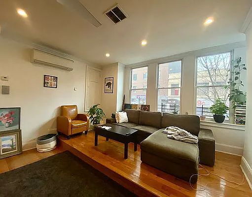 Building Photo - "Charming 2-Bedroom Gem in the Heart of Brooklyn - Your Perfect Urban Retreat!"