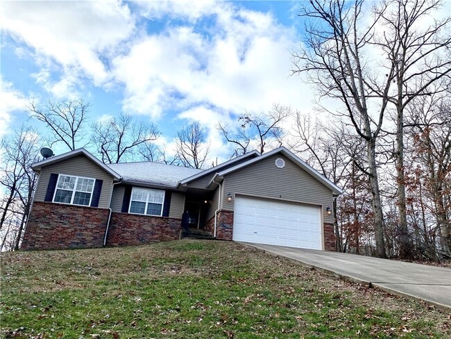 Building Photo - 5 Boxford Cir