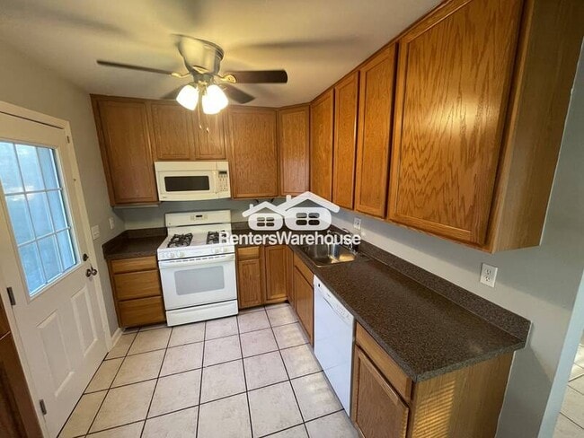 Building Photo - 20 Stewarton Ct