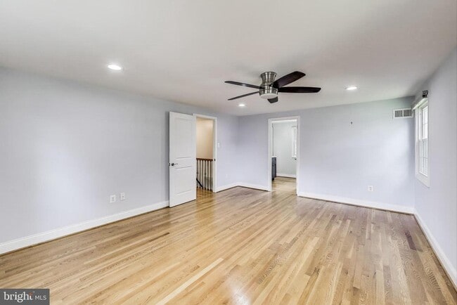 Building Photo - 13704 Beret Pl