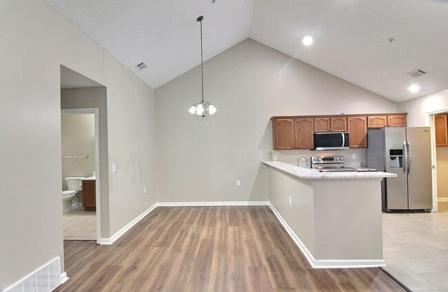 Building Photo - 1125 Oak Timber Cir