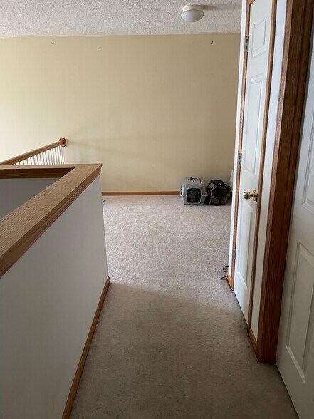 Building Photo - 1725 Countryside Dr
