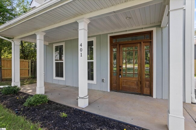 Building Photo - 401 Old Augusta Rd