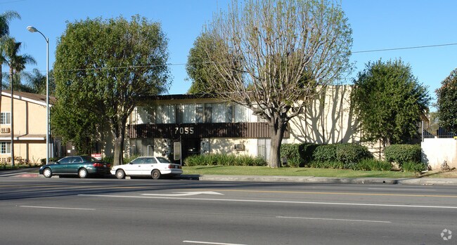 Building Photo - Sepulveda Apartments
