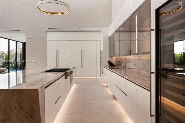 Building Photo - 723 NE 77th St