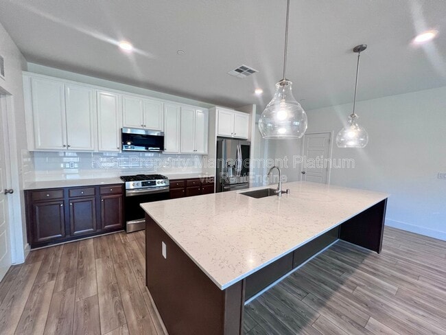 Building Photo - 2321 S Purdue Ave