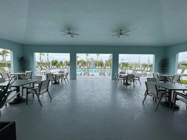 Building Photo - 1548 Sandlewood Cir