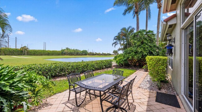 Building Photo - 10891 Fairmont Village Dr