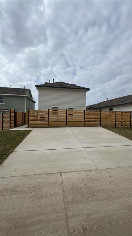 Building Photo - 379 Keefer