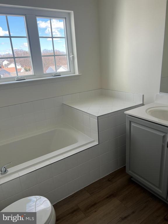 Building Photo - 167 Clifton Mnr