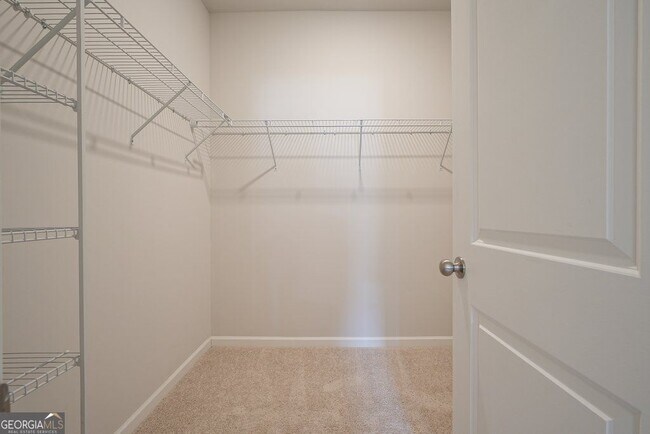 Building Photo - 4240 Hickory Pne Aly