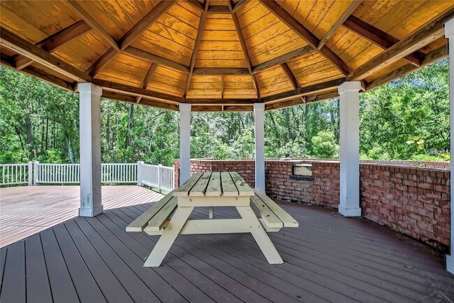 Building Photo - 8636 Mallard Reserve Dr