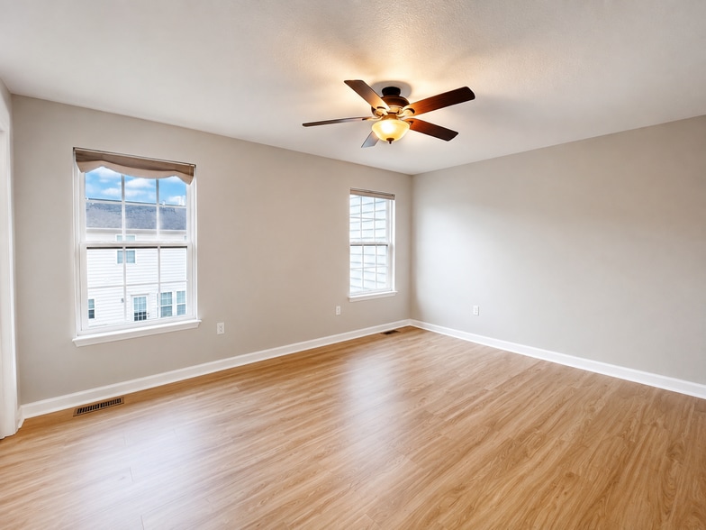 Building Photo - 1502 Pointe View Dr