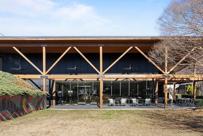 Building Photo - 659 Auburn Ave NE