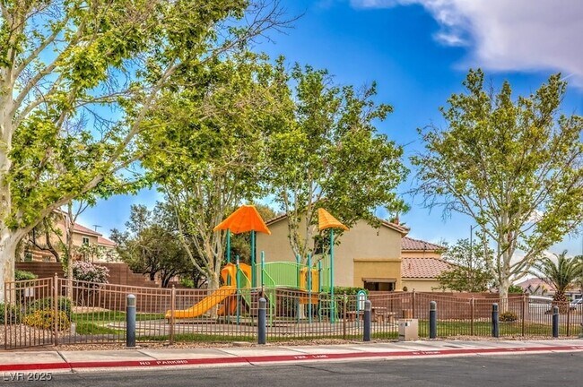 Building Photo - 3728 Ashling St