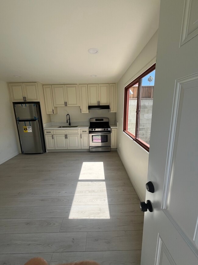 Building Photo - 14629 Haynes St