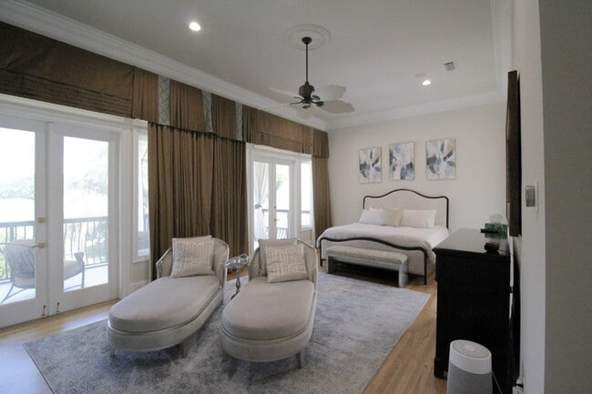 Building Photo - 2940 Pine Valley Dr