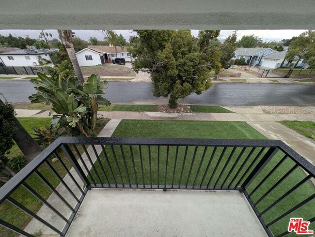 Building Photo - 10623 Stanwin Ave