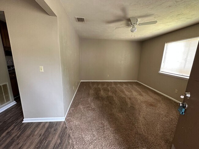 Building Photo - 1519 Willow Bend Way