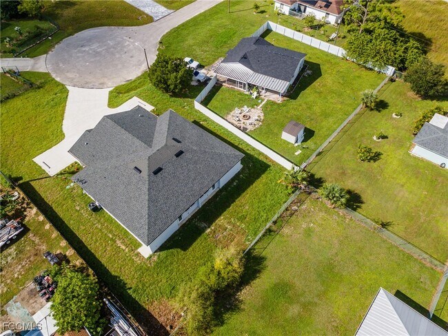 Building Photo - 2253 10th Terrace