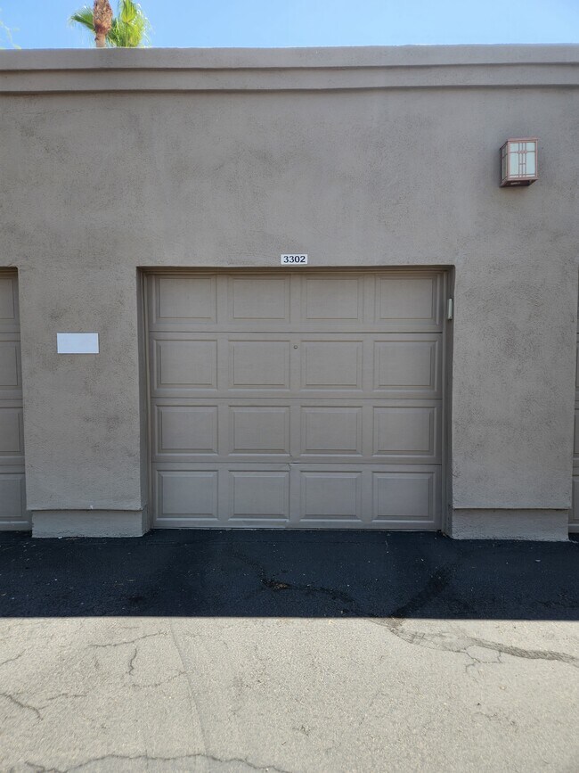 Building Photo - 7009 E Acoma Dr