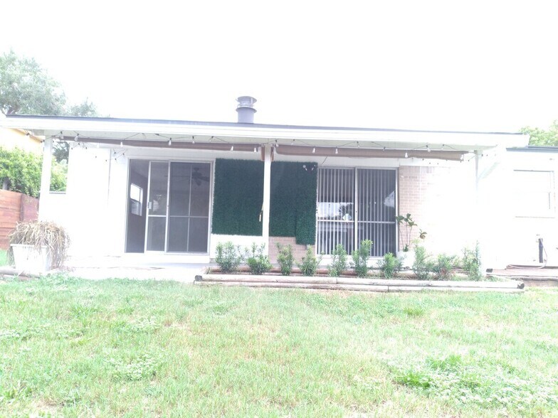 Building Photo - 4314 Coquina Dr
