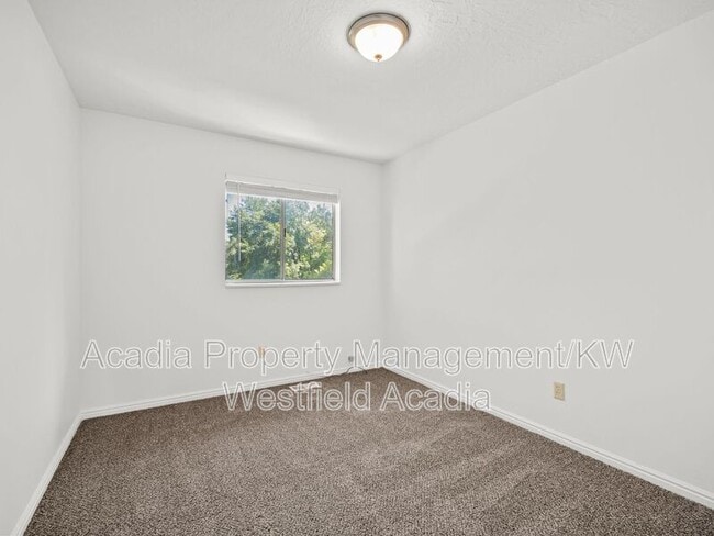Building Photo - 945 S Freedom Blvd
