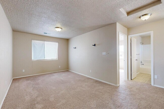 Building Photo - 221 Landing Trail