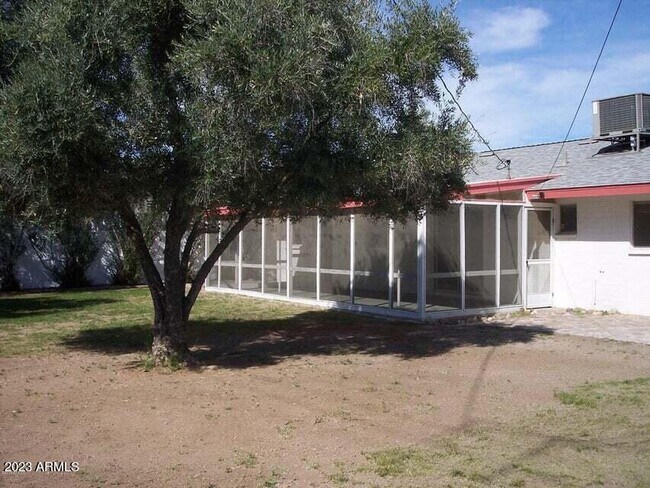 Building Photo - 8213 E Northland Dr