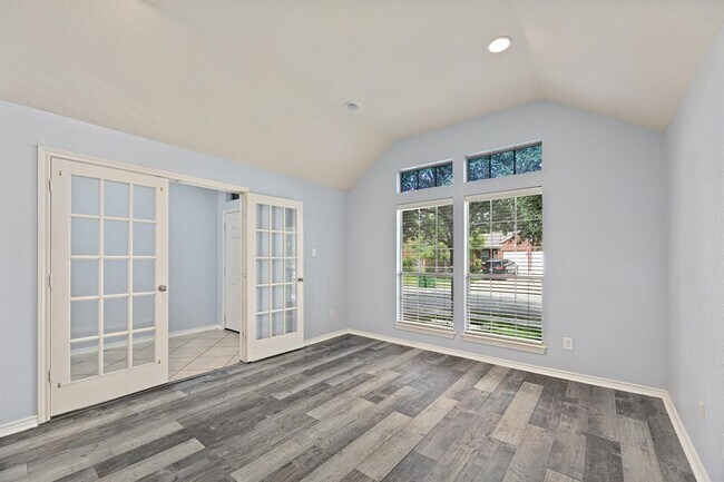 Building Photo - 11617 Glen Knoll Dr