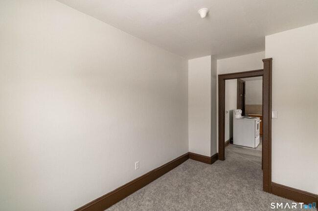 Building Photo - 63 Main St