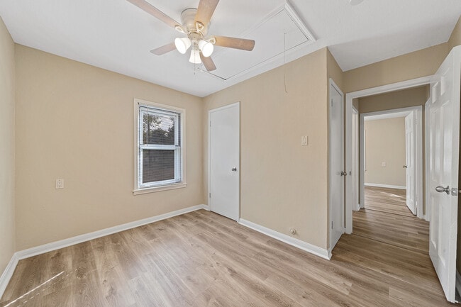 Building Photo - 3938 S Walters St