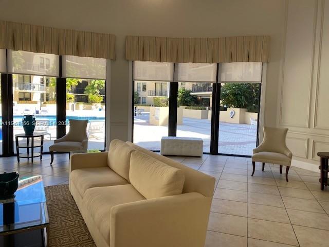 Building Photo - 55 Merrick Way