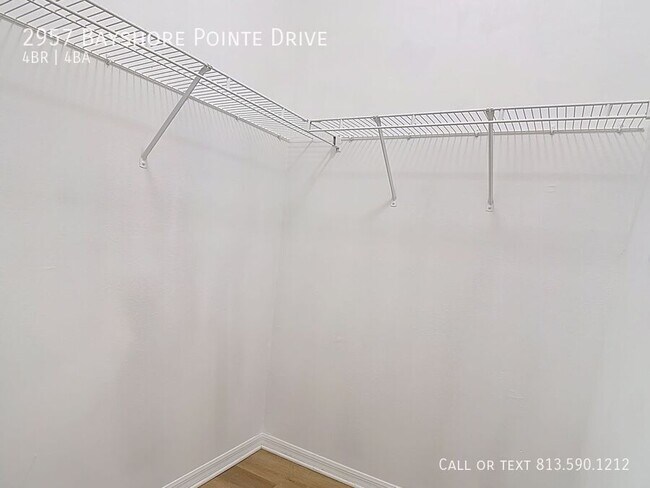 Building Photo - 2957 Bayshore Pointe Dr