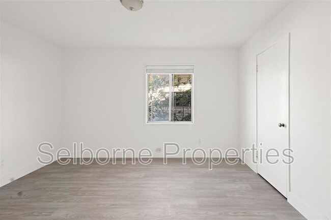 Building Photo - 369 Colusa Ave