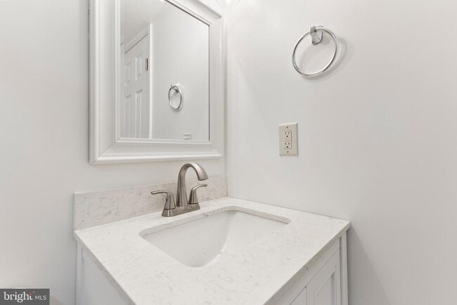 Building Photo - 3213 Greencastle Rd