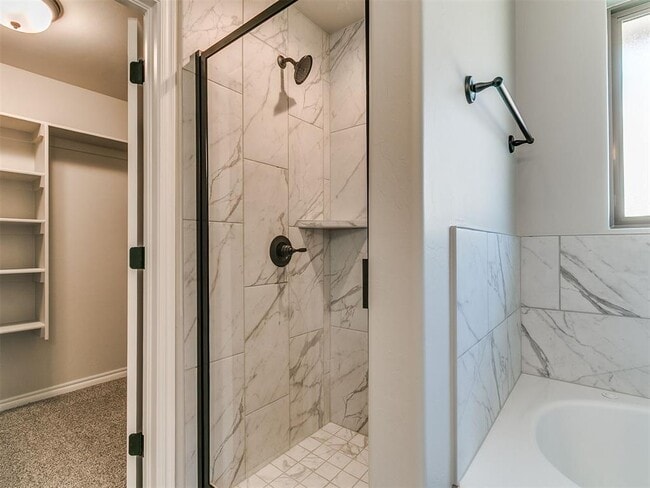 Building Photo - 12028 Rockbed Dr