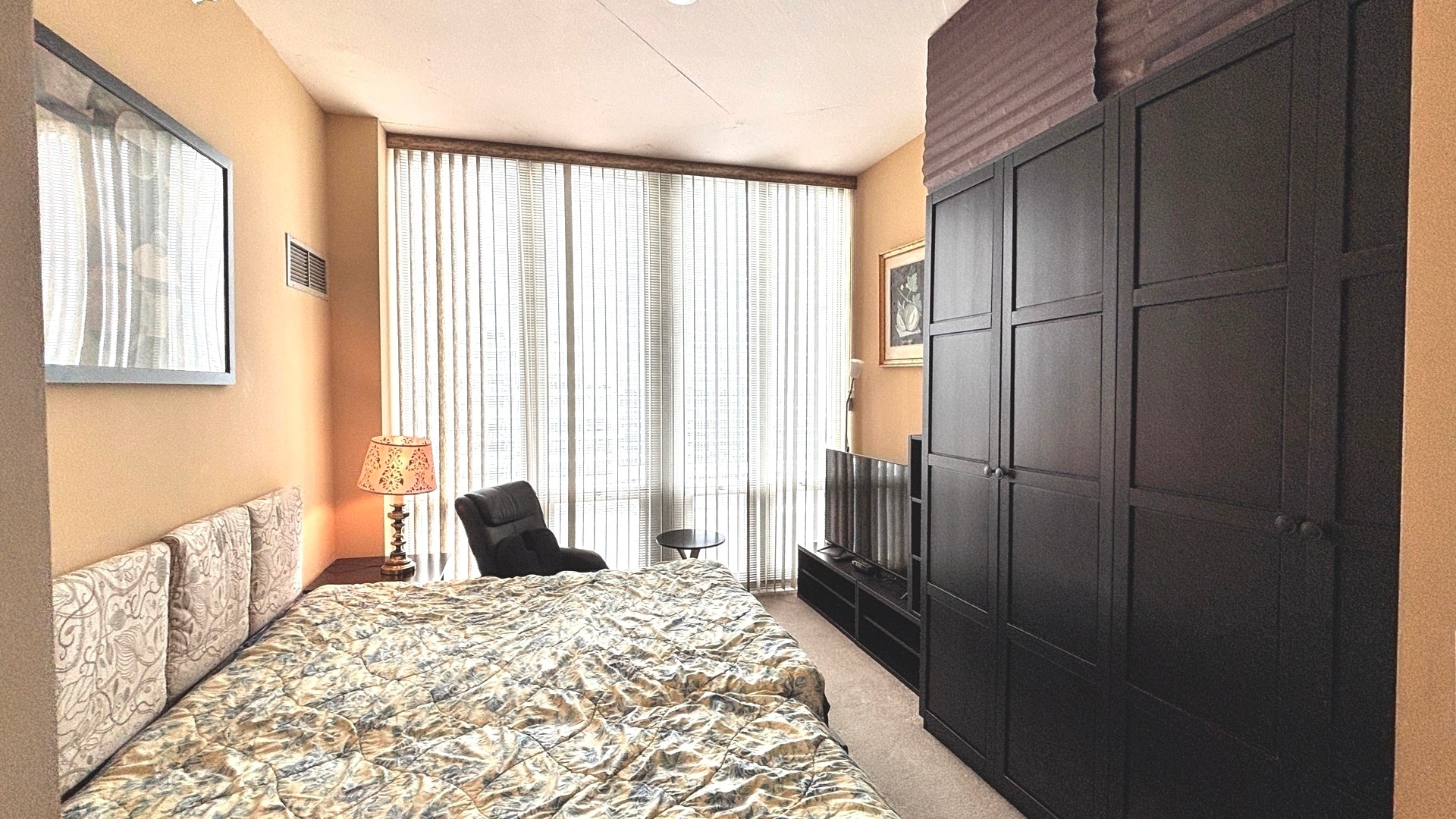 Building Photo - 1600 S Indiana Ave