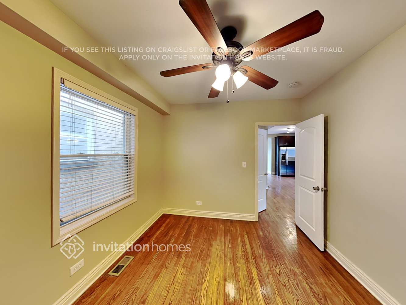 Building Photo - 1939 N Sayre Ave