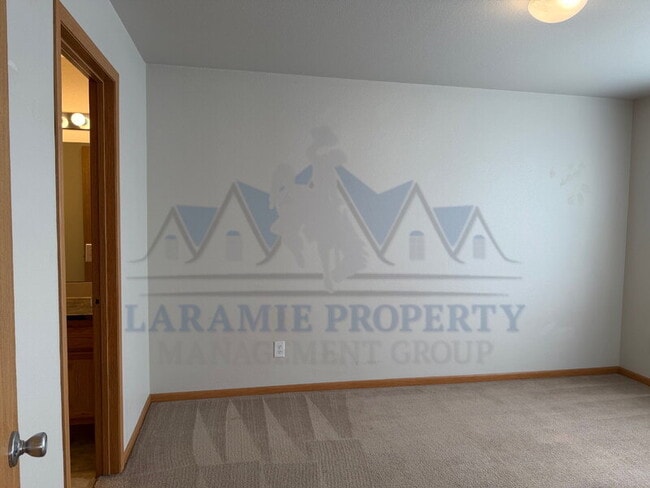 Building Photo - 517 Mitchell St