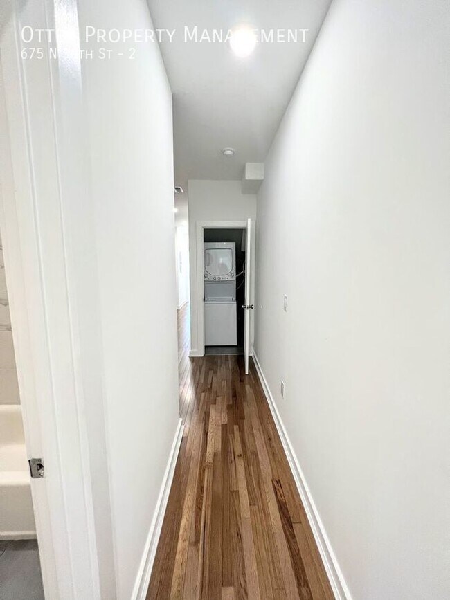 Building Photo - 675 N 39th St