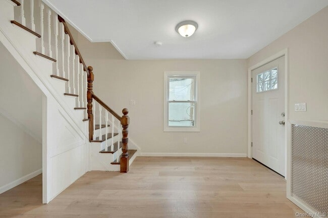 Building Photo - 25 S Washington St