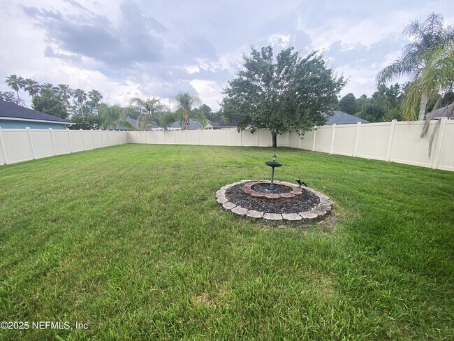 Building Photo - 1695 Covington Ln