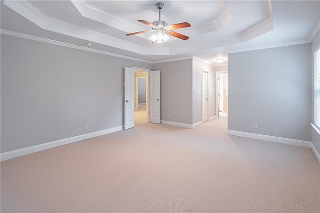 Building Photo - 2668 Lake Manor Circle