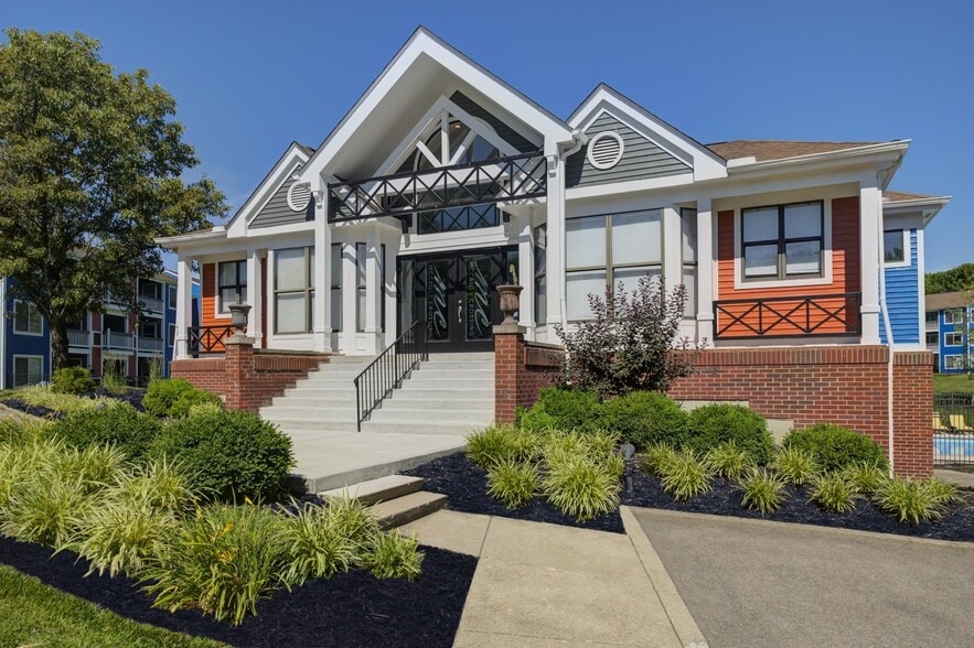 Primary Photo - McCauly Crossing