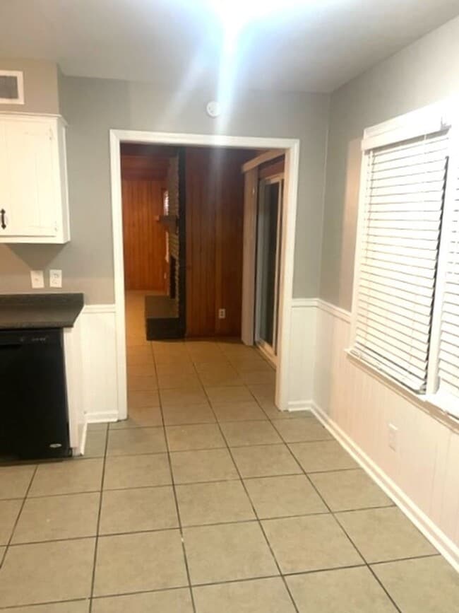Building Photo - Newly Renovated Home In Raleigh
