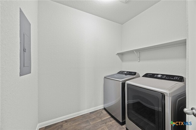 Building Photo - 118 Rochester Ln