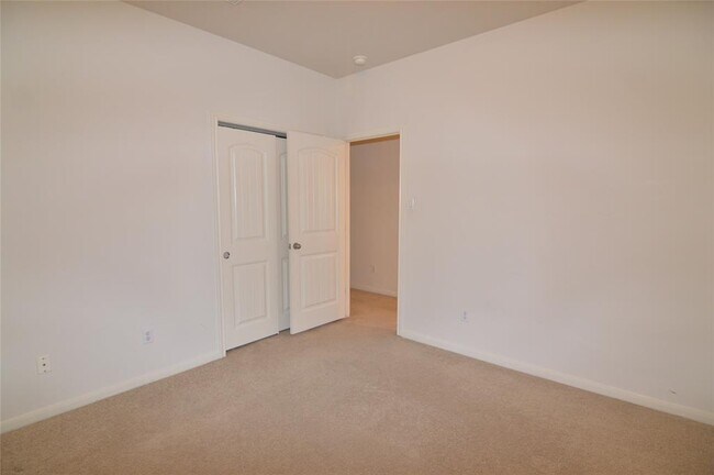 Building Photo - 11400 W Parmer Ln