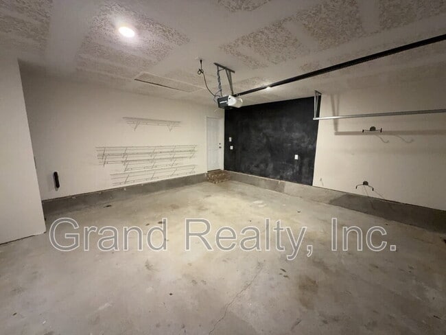 Building Photo - 6474 Churchill Cir